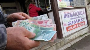 Devizni kurs: Evro u četvrtak 117,32 dinara 1