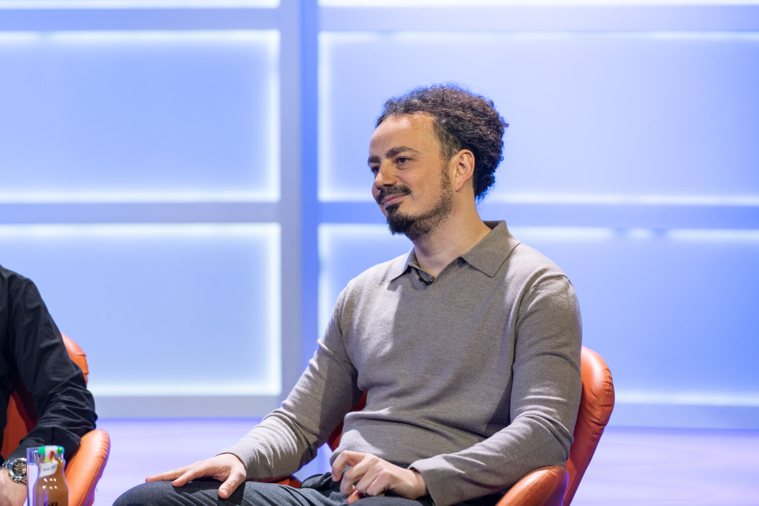 Gosti „Utiska nedelje“: Sistem koji hoće da vlada neograničeno, cenzuriše i marganilazuje umetnost, nacionalne manjine i obrazovanje 3 Gosti „Utiska nedelje“: Sistem koji hoće da vlada neograničeno, cenzuriše i marganilazuje umetnost, nacionalne manjine i obrazovanje 3