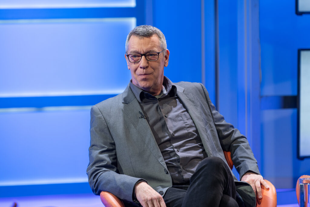 "Scenario da SNS pobedi na vanrednim izborima nije moguć": Gosti "Utiska nedelje" o studentskoj akciji prikupljanja potpisa za izbore 2