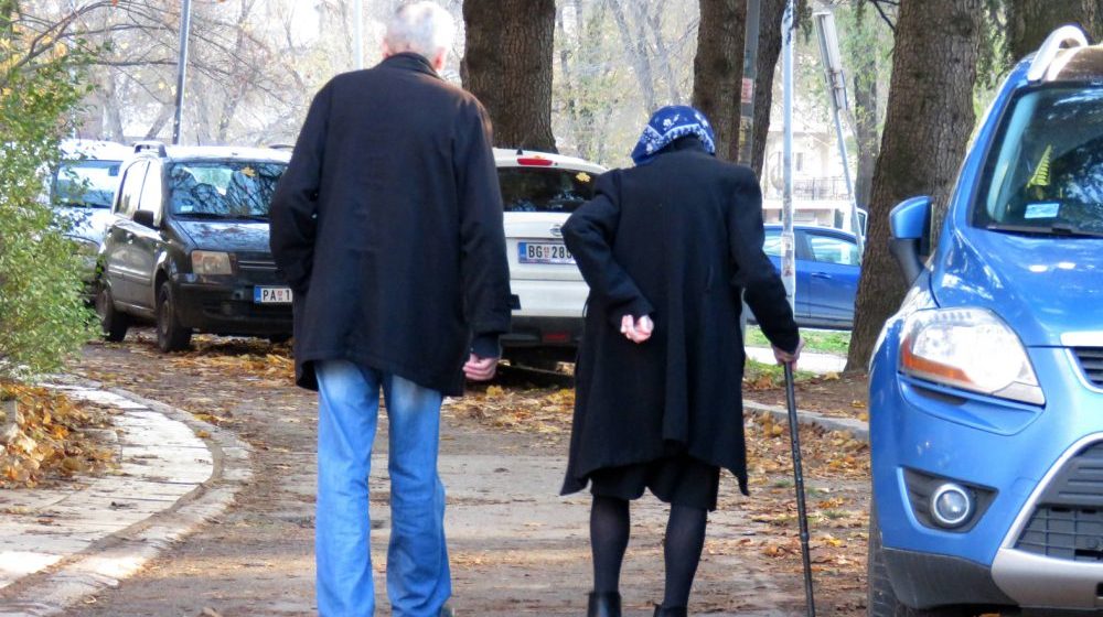Podela paketa solidarne pomoći penzionerima 1