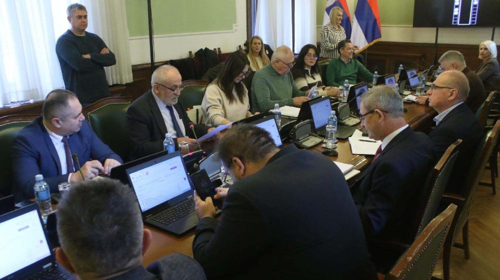 Rasprava Ilića i Bulatovića na sednici Odbora za poljoprivredu 10
