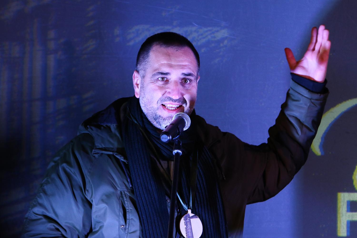 Dodeljene nagrade Vitez poziva ispred Narodnog pozorišta: "Na ulici smo, jer je ona jedino mesto gde se stoji uspravno i čuje se glas" 6 Dodeljene nagrade Vitez poziva ispred Narodnog pozorišta: "Na ulici smo, jer je ona jedino mesto gde se stoji uspravno i čuje se glas" 6