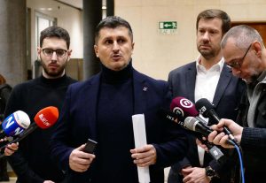 Pavlović: Gde je Šapić i zašto se neformalni gradonačelnik Luka Petrović krije 1