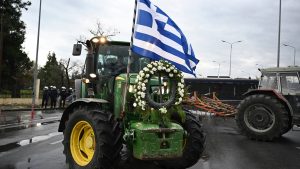 Vrhovni sud Grčke preti kaznama: Naložio policiji da smesta spreči poljoprivrednike da blokiraju puteve 29