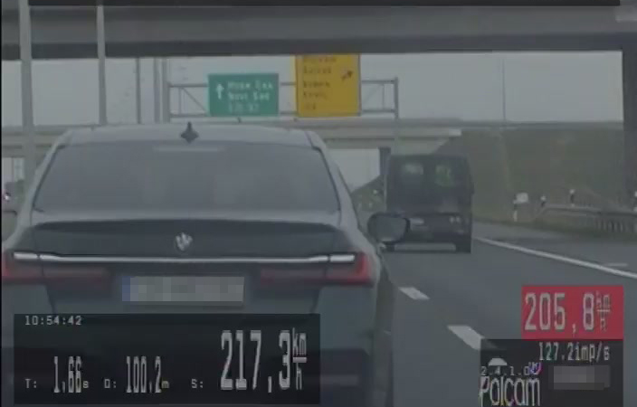 MUP objavio fotografije nasilničke vožnje stranih državljana na srpskim putevima (FOTO) 2