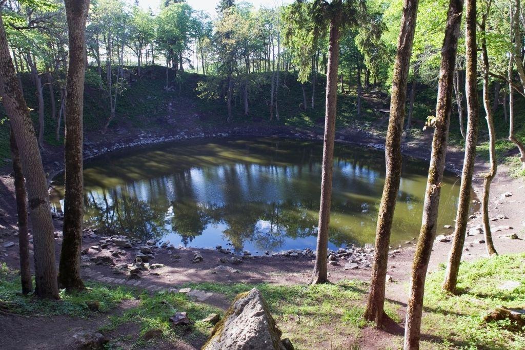 Geminidi: Kraljica meteorskih kiša i kako da je posmatramo 4 Meteoroid je stvorio ovaj krater u Estoniji pre oko 4.000 godina