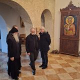 Laibach sprema projekat o Jasenovcu: Čuveni bend u gostima kod jasenovačkog vladike Jovana, doneli mu knjige i razgovarali o saradnji 1