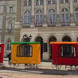 Pijanista „doradio“ novogodišnju dekoraciju u Novom Sadu: „Besplatan prevoz za funkcionere“ 7