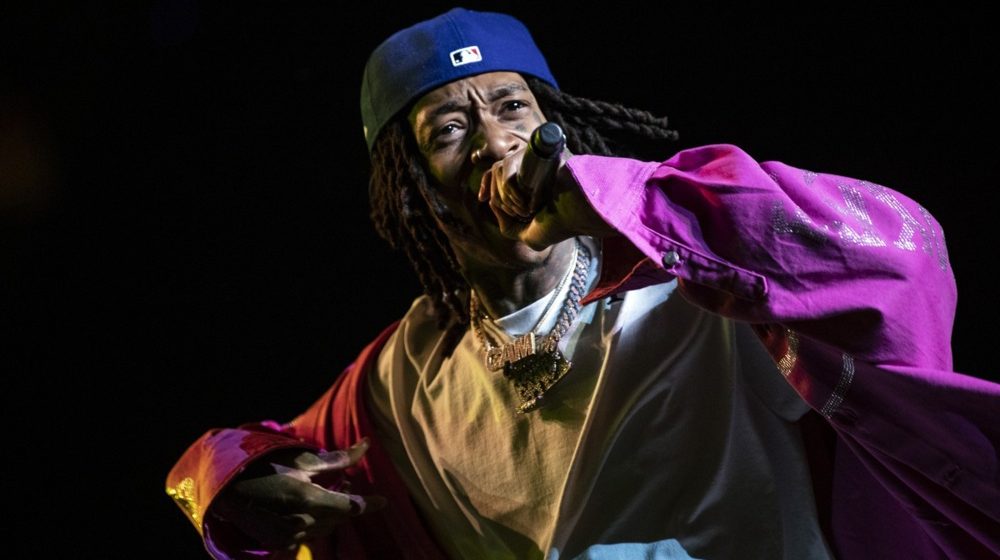 Viz Kalifa osuđen na 9 meseci zatvora u Rumuniji zbog pušenja marihuane na sceni 10