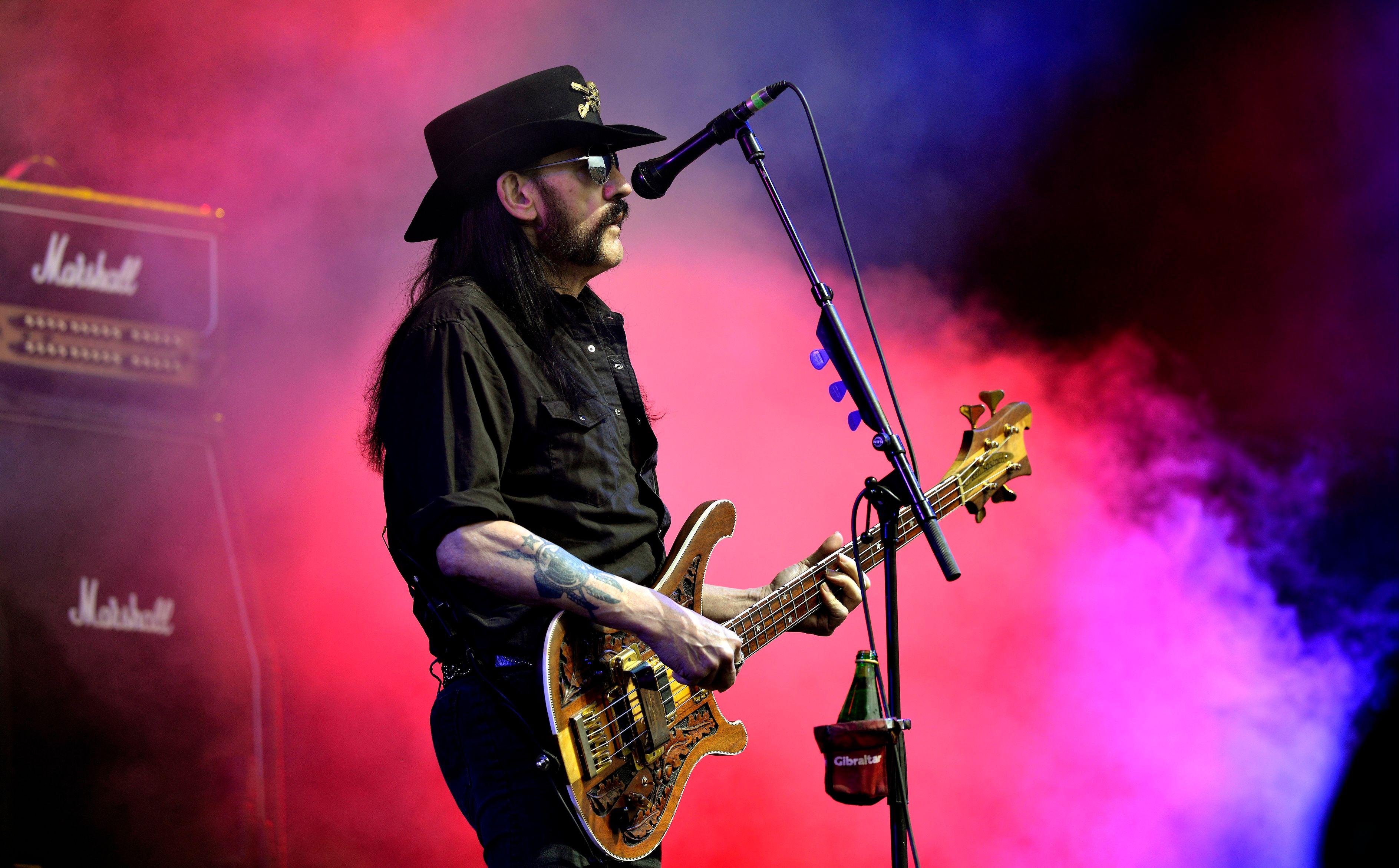 Lemi na festivalu Glastonberi u Engleskoj 2015.