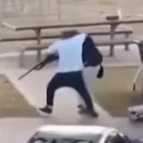 'Australijski heroj': Ko je čovek koji je oteo pušku jednom od napadača 3