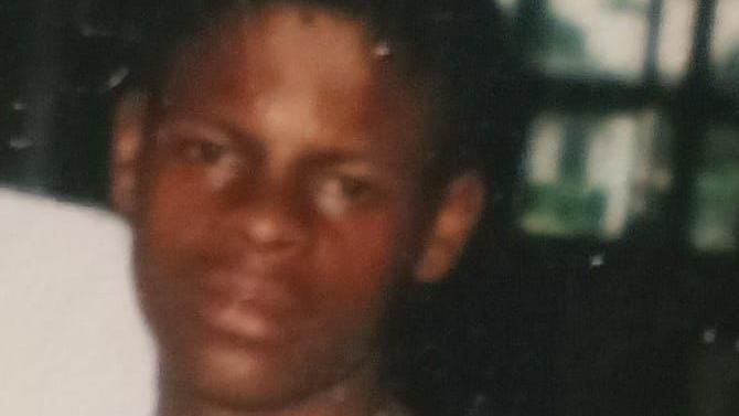 'Lažno sam svedočio i poslao trojicu nevinih tinejdžera u zatvor' 3 A photograph of Ron Bishop aged14, looking directly at the camera.