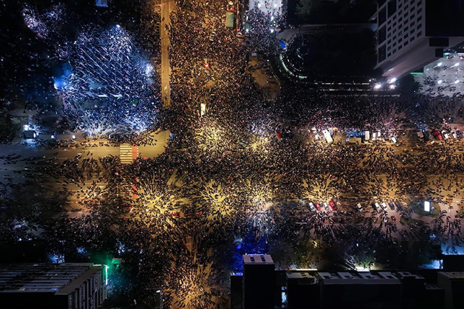 'Kobre' u odbrani u Novom Sadu, studenti Savo i Nadija: Najbolje fotografije u Srbiji za 2025. 3 antivladine demonstracije, studentski protesti u srbiji