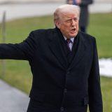 Amerika privremeno ukida zelenu kartu 7