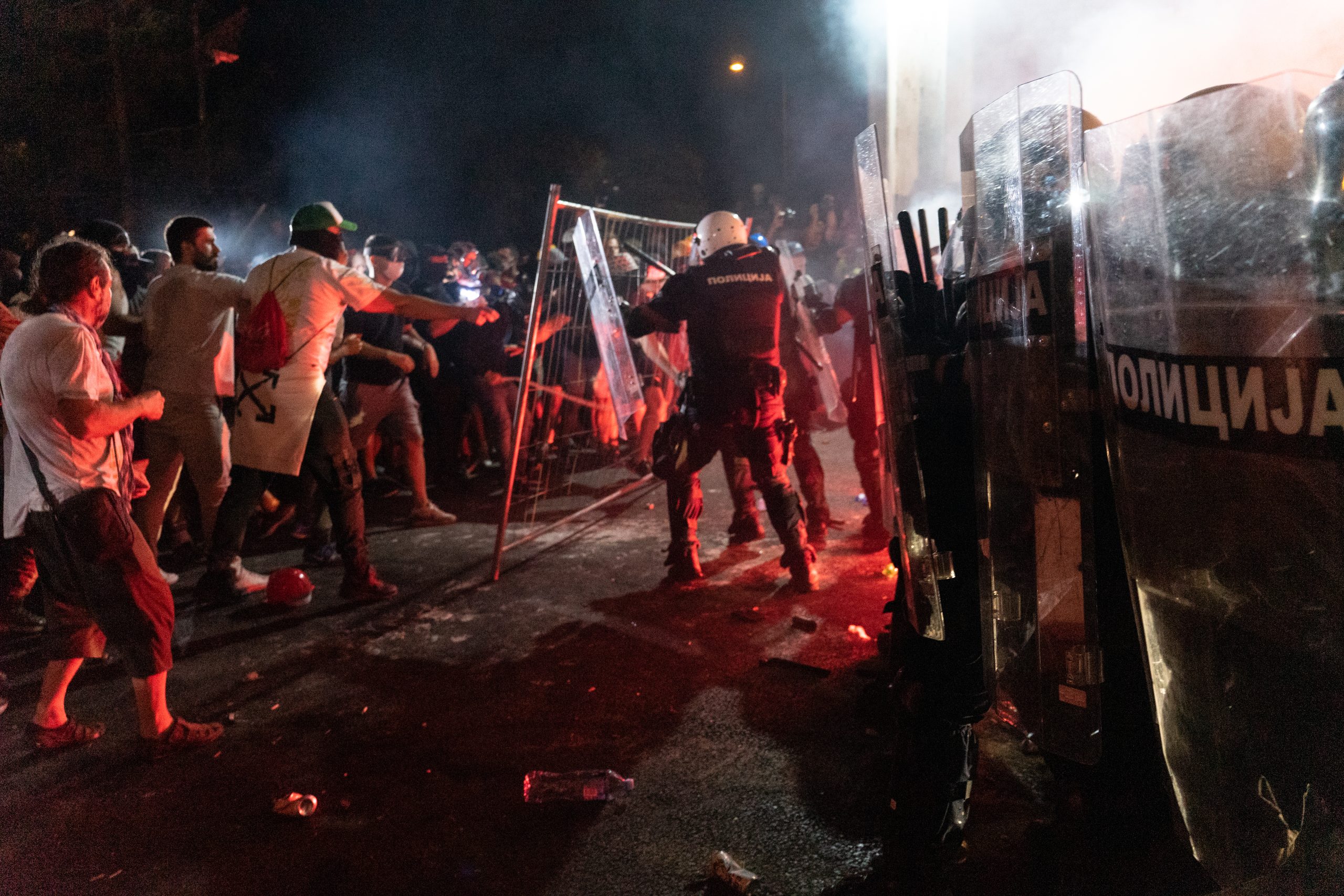 Andrej Hložan autor fotografije godine u Srbiji: "Dok sam objektivom tražio pištolj mislio sam - neće valjda mene" 4