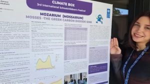 Eksperiment iz spavaće sobe gimnazijalki iz Paraćina doneo nagradu za klimatsko liderstvo na festivalu na Tajlandu 1