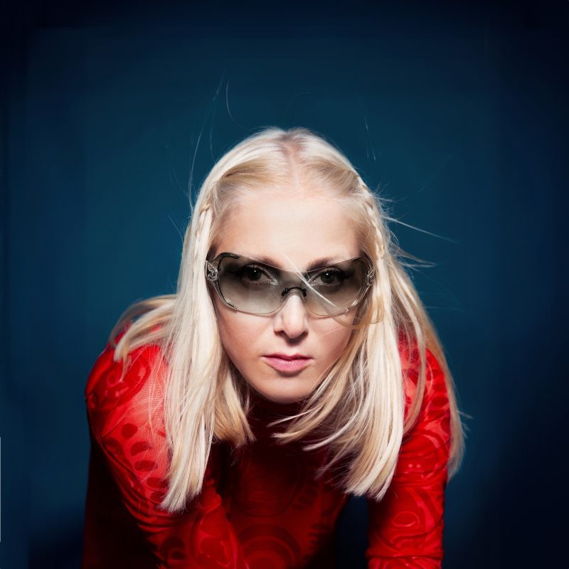 Tehno zvezda Ellen Allien nastupa u klubu Drugstore za doček Nove godine 1