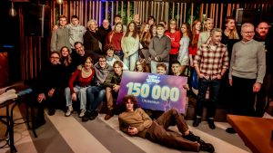 Novogodišnja projekcija filma "Hajduk u Beogradu" koja je održana sinoć donela je jubilarnog 150.000. gledaoca ovog domaćeg filma, a atmosfera u bioskopu mts Dvorane pre filma potvrđuje da interesovanje publike ne jenjava i da su nove mlade glumačke zvezde stvorene na sceni