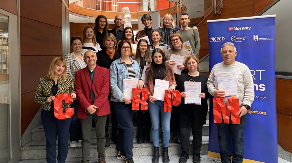 Uručeni sertifikati prvoj generaciji polaznika Finansijske akademije za organizacije civilnog društva 1