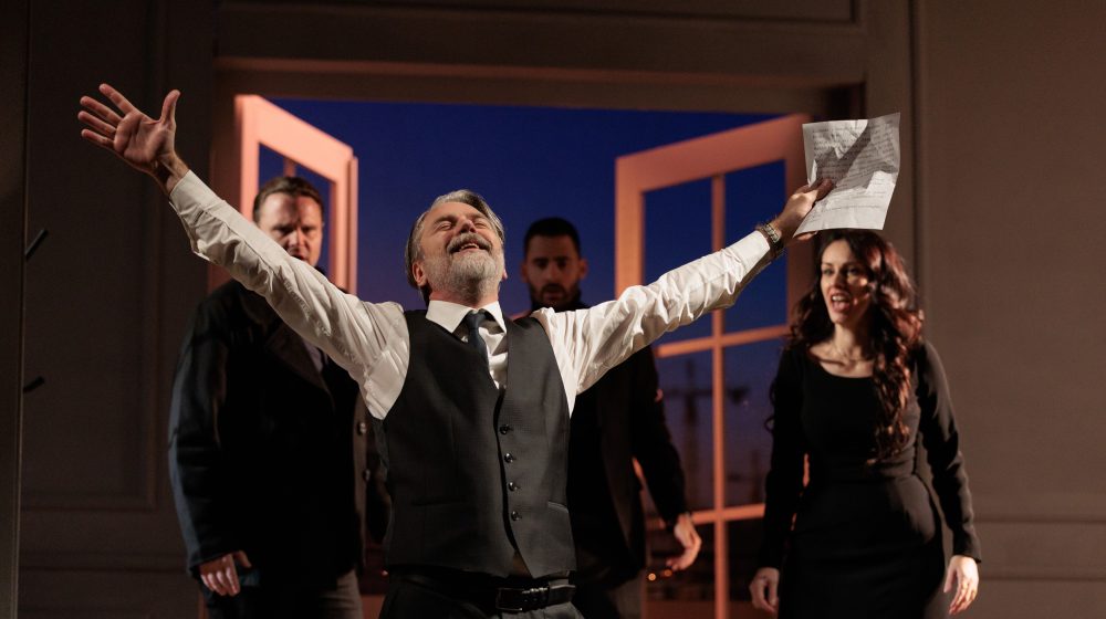 Dragan Mićanović: Kada je Nušić preminuo NP je bilo oblepljeno crnom trakom, a danas glumcima ne daju da uđu u svoje pozorište 7