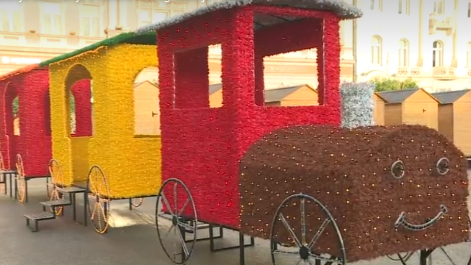 Šta predstavlja novogodišnji vozić u Novom Sadu? 6