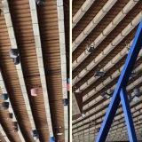 Sa plafona glavne hale SC "Pinki" vise plastične kofe 3