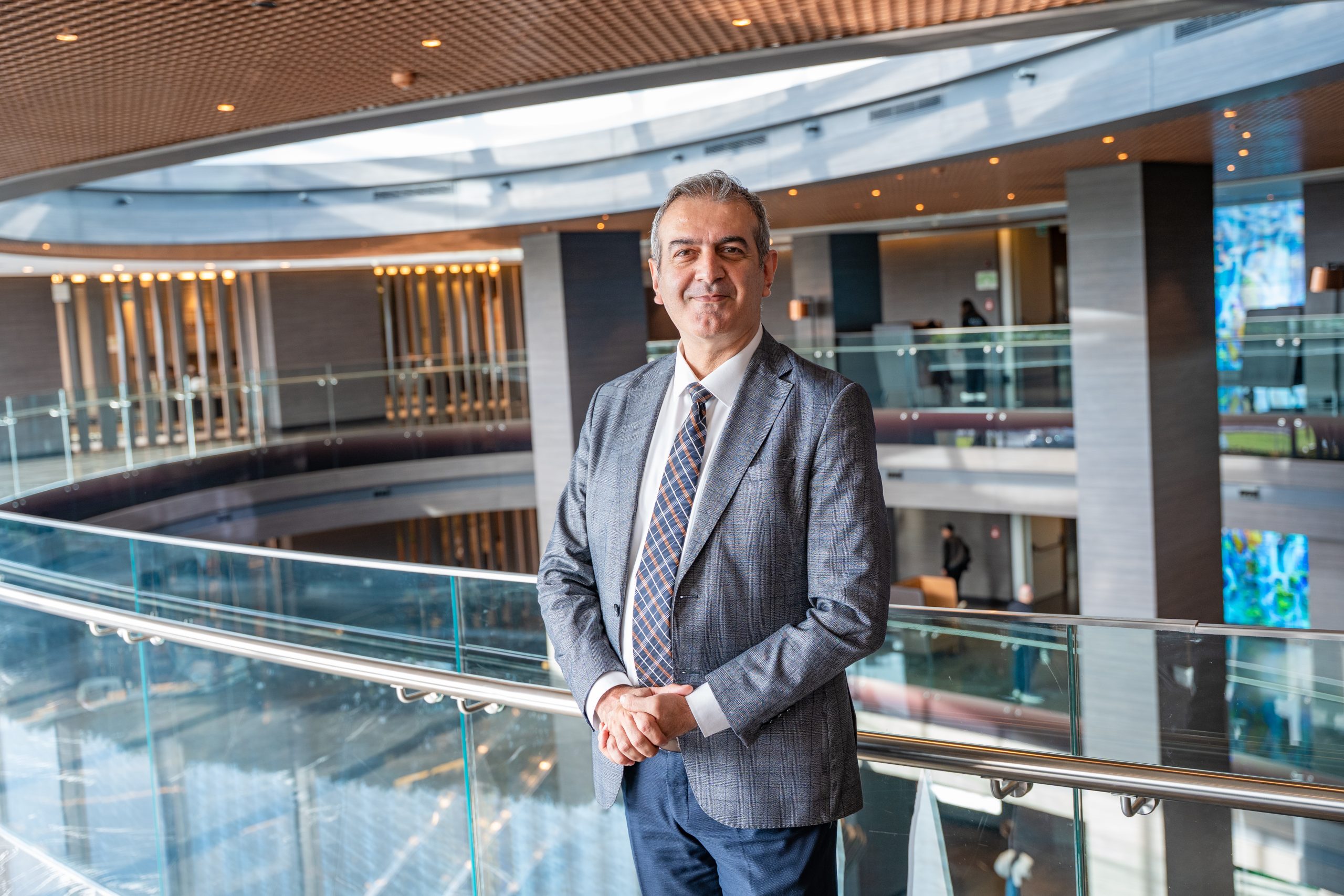 Kako je deka Gavrilo iz Pirota povratio vid u Istanbulu: Imao je tumor oka, a simptomi su izgledali kao obične smetnje vida 3