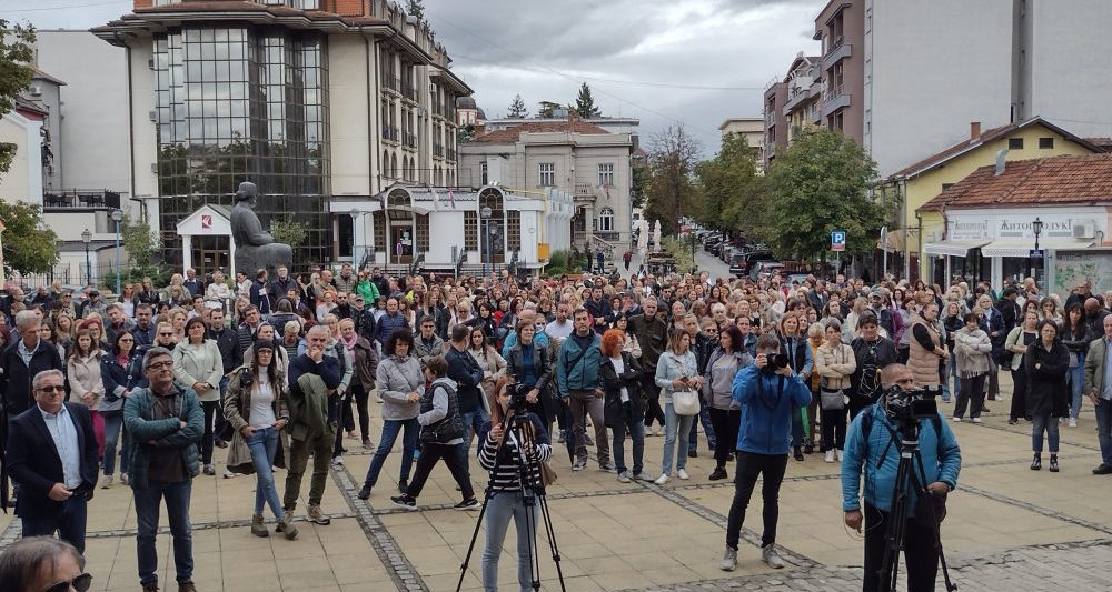 Nećemo direktore koje ne žele ni kolektiv niti roditelji: Pr