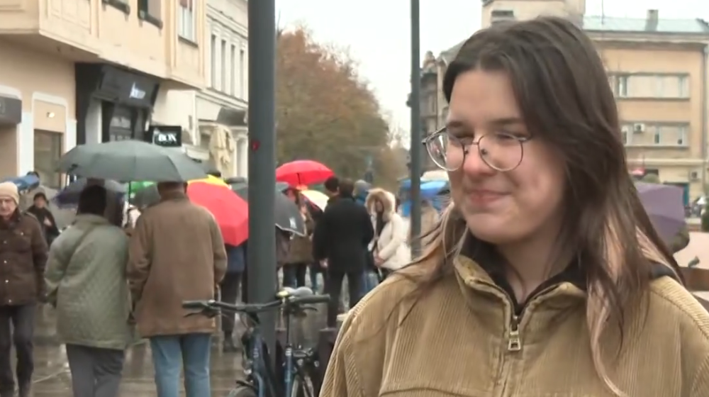 "Jako nam je bitno da bude sa nama na ulici": Studentkinja o razlozima za organizovanje skupa podrške Radivoju Jovoviću 14