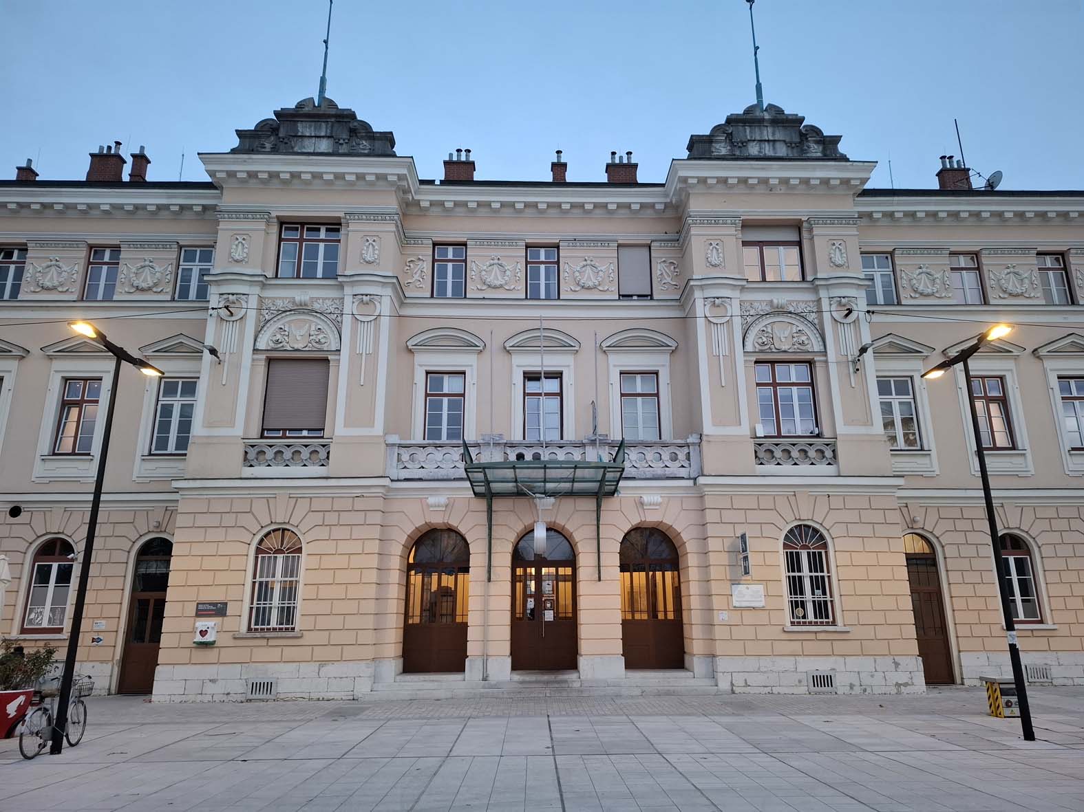 Otišla sam na dalje školovanje, ali to ne znači da ostajem zauvek: Dnevnik studentkinje 2 Otišla sam na dalje školovanje, ali to ne znači da ostajem zauvek: Dnevnik studentkinje 2