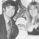 Holivudska priča dvoje zaljubljenih tinejdžera koji su posle 40 godina pronašli jedno drugo i njihovu ćerku 4