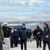 Milan Knežević preti izlaskom iz Vlade, sam ušao u maricu, više meštana uhapšeno: Šta se od jutros događa u Botunu, naselju nadomak Podgorice? (VIDEO) 7