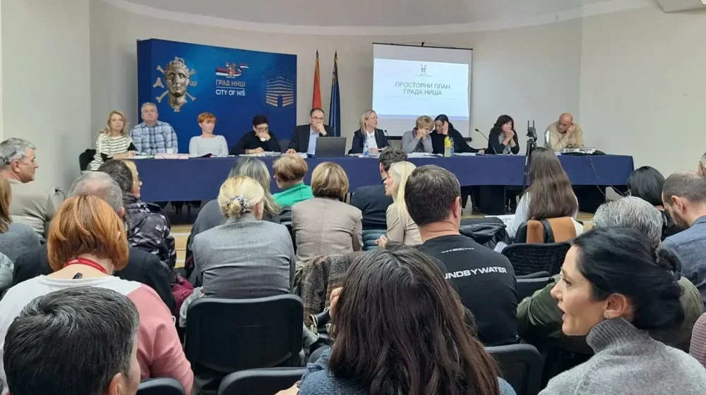 Niš: Sednica završena posle 15 sati 14