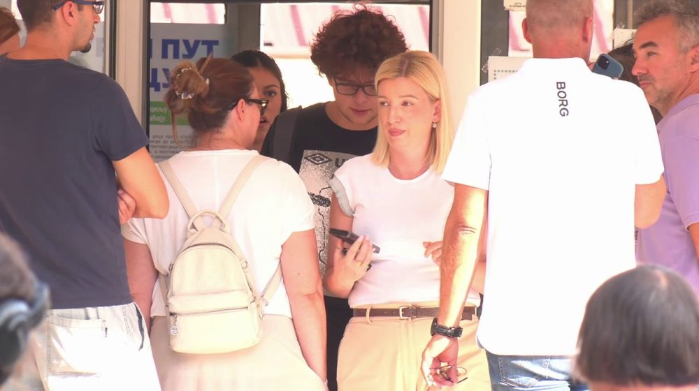 "Njihove navode nisu utvrdili nadležni organi": V.d. direktorke gimnazije "Stevan Sremac" prvi put javno o zahtevima za njenu smenu 11