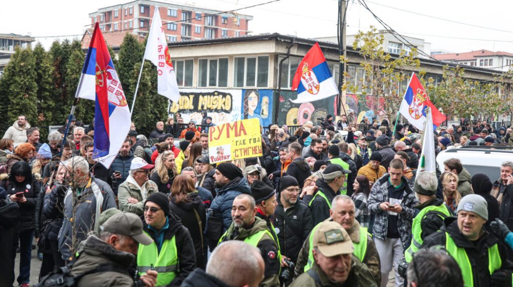 (BLOG) "Ili mi ili oni": Studenti blokiraju magistralu i ključne saobraćajnice u Novom Pazaru (VIDEO) 8