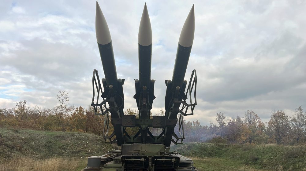 Ministarstvo odbrane: U toku obuka borbenih posluga raketnog sistema KUB-M2 6