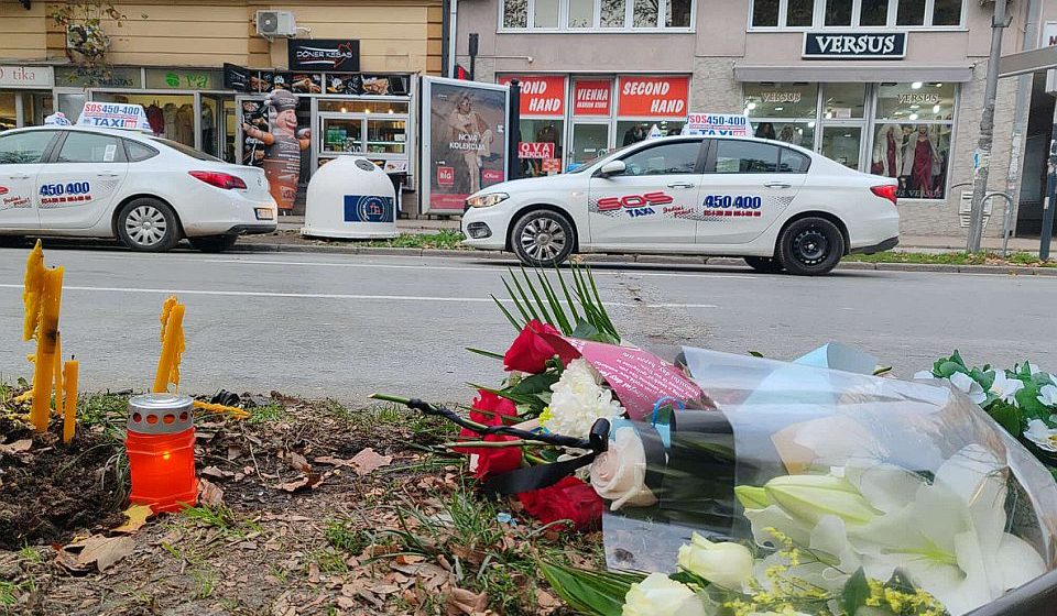 Novosadski taksisti odali poštu kolegi poginulom u nesreći u Jevrejskoj ulici 1