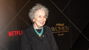 Margaret Atvud: „Sluškinjina priča" postaje sve više uverljiva 15 margaret atvud