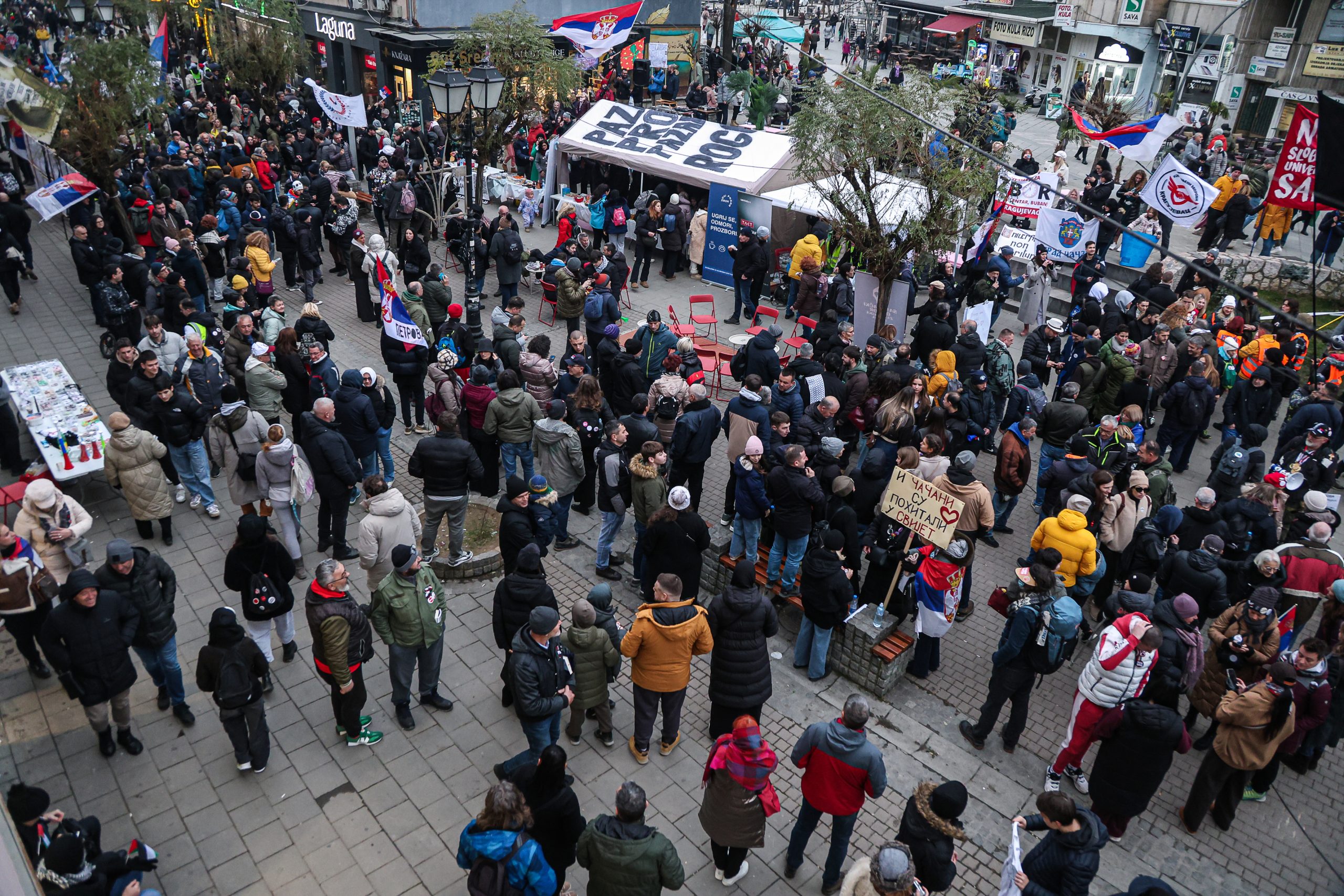 Protest studenata u blokadi "Ili oni ili mi" u Novom Pazaru kroz fotografije 13