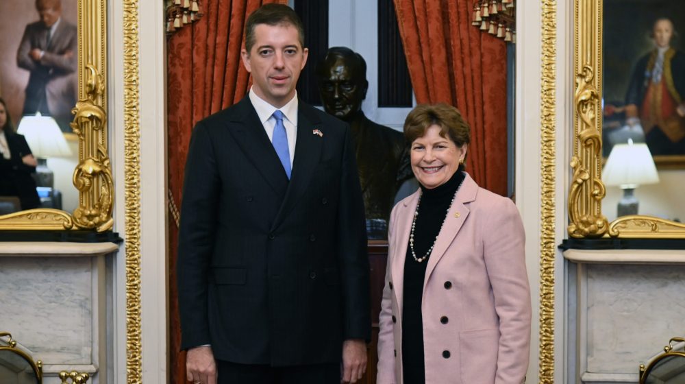 Đurić sa senatorkom Šahin o NIS-u i Kosovu 1