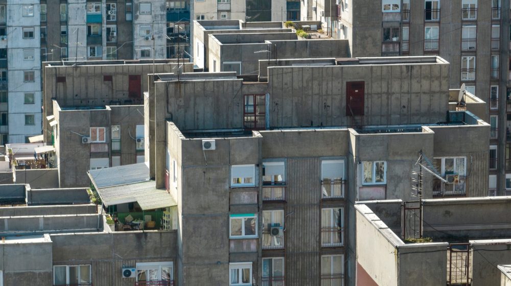 Ko treba da proveri stabilnost stambenih zgrada iz vremena Jugoslavije: Nadstrešnica je opomena o važnosti redovnih pregleda 26