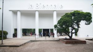 Ko je birao predstavnika Srbije za Bijenale i koliko je poznat njegov rad? 4 bijenale venecija