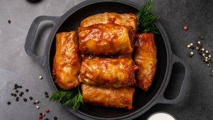 Posna sarma koja se pamti: Tradicionalni recept sa mlevenim orasima