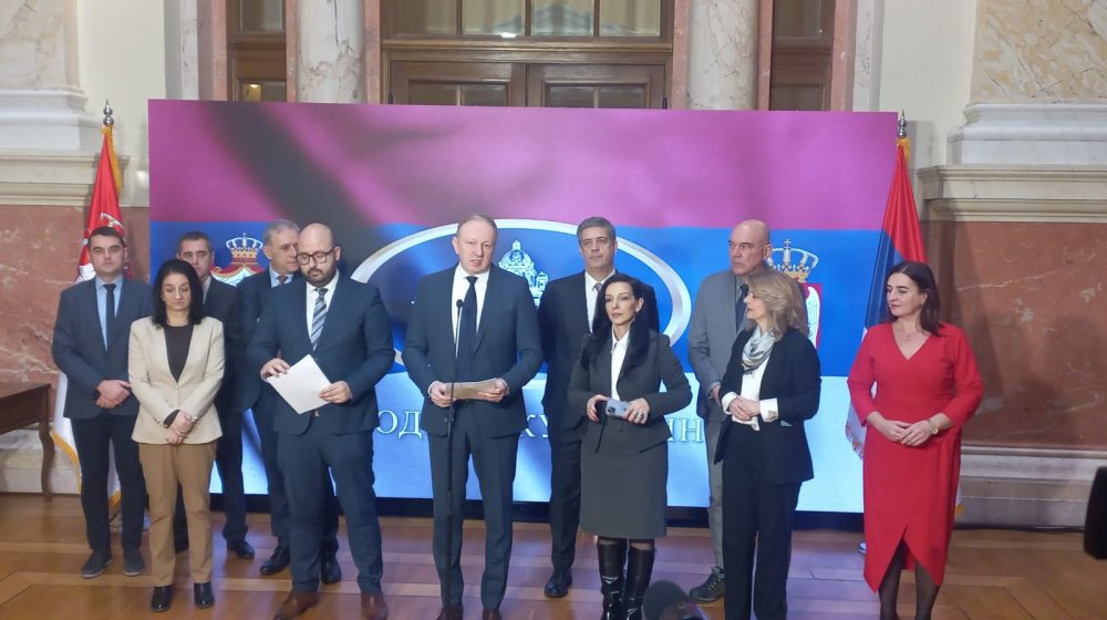 Đilas i SRCE predlažu zakon o prinudnoj upravi u NIS-u 9