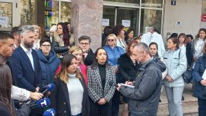 Šta je opozicija poručila pre sednice Skupštine grada Beograda? 9