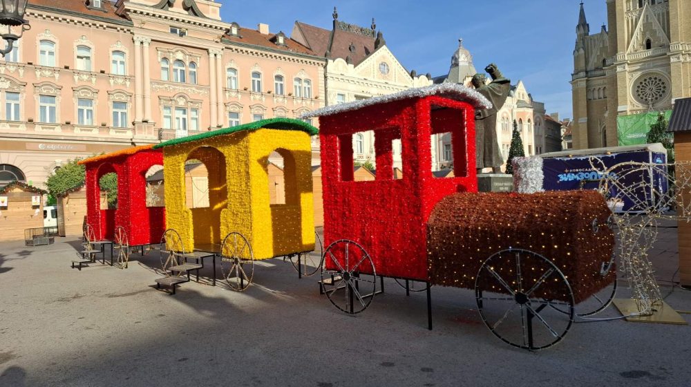Andrej Josifovski Pijanista nadogradio vozić u centru Novog Sada: Dodao mu rešetke na prozore (FOTO) 8