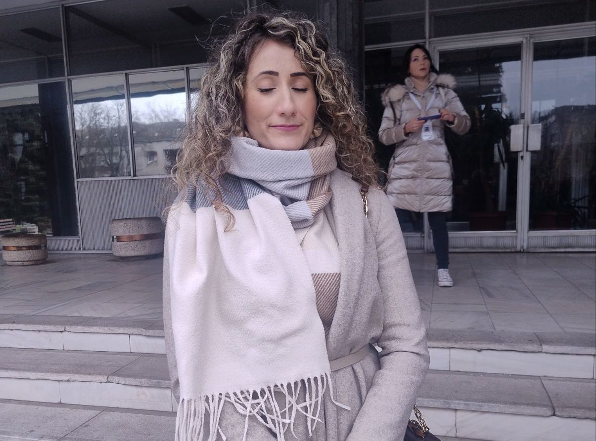 Tužiteljka Aleksandra Stojsavljević na skupu u Subotici: "Ovo je napad na mene i moju porodicu, hoće da me zastraše" 2 Tužiteljka Aleksandra Stojsavljević na skupu u Subotici: "Ovo je napad na mene i moju porodicu, hoće da me zastraše" 2