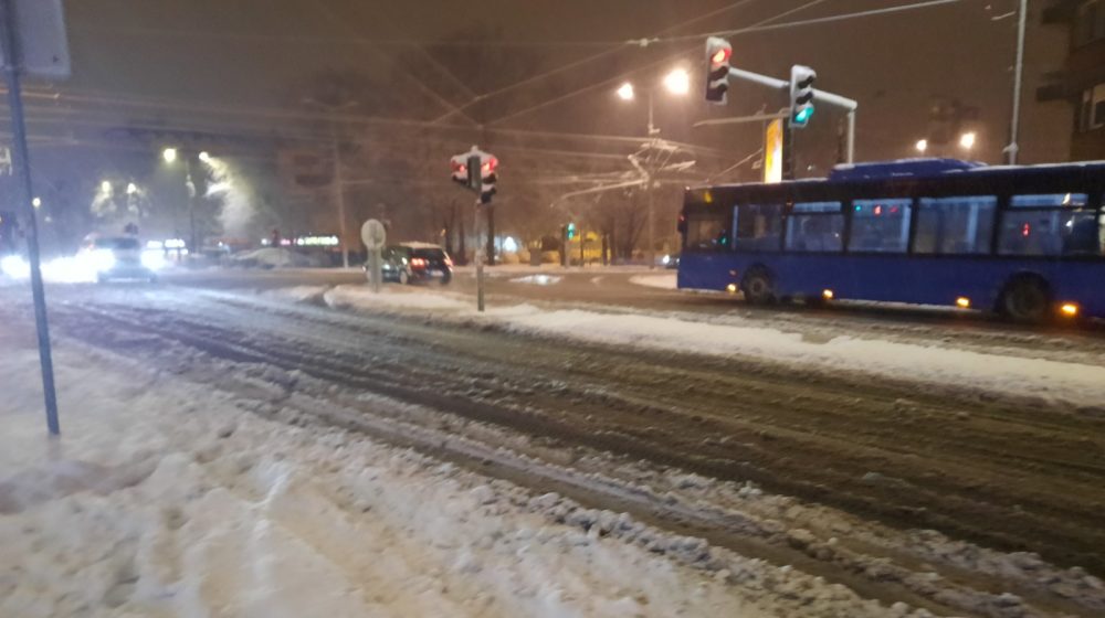 Putevi Srbije: Apel vozačima da budu oprezni, moguća poledica, snega ima na mnogim putevima 14