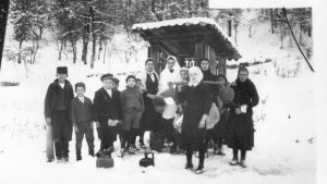 Na Božić polažajnik u školu ne ide: Etnolozi, pisci i vernici za Danas govore o prazničnim običajima nekad i sad 16
