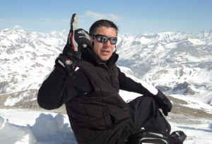 Na vlasti su isti ljudi kao devedesetih, koji su svoje interese proglasili za nacionalne i državne: Vladimir Zdravković, lekar 1